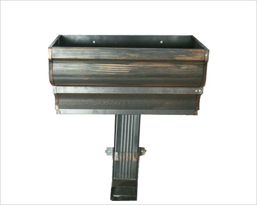 230型彩鋁落水系統 彩鋁落水系統的固定吊件,不僅表面有防腐 氧化處理,而且還有加強筋設計.