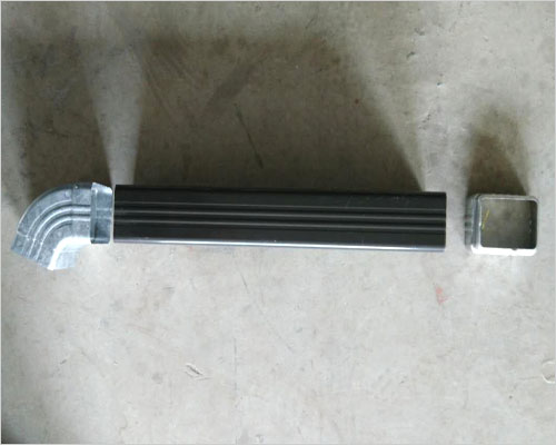 方形雨管 方形雨管以金屬為原材料,為建筑帶來了強(qiáng)烈的表現(xiàn)力,其發(fā)揮空間廣闊,可以根據(jù)不同的色彩進(jìn)行選擇.